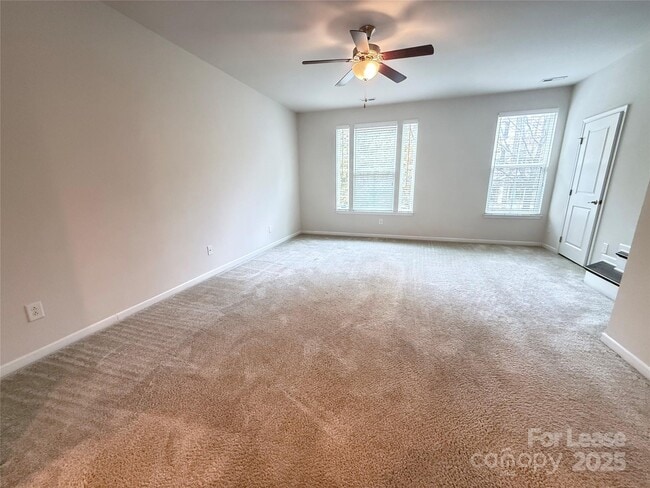 Building Photo - 1543 S Church St