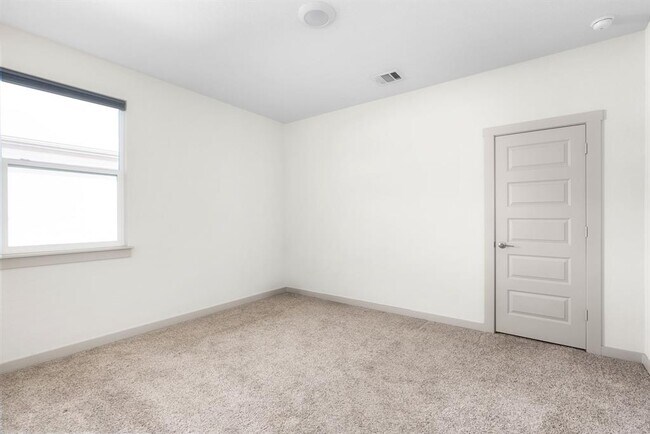 Building Photo - 7409 Peggie Nell Dr