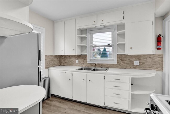 Building Photo - 4710 Perkiomen Ave