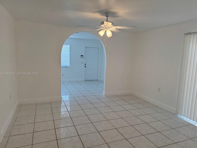 Building Photo - 2832 SW 7th St