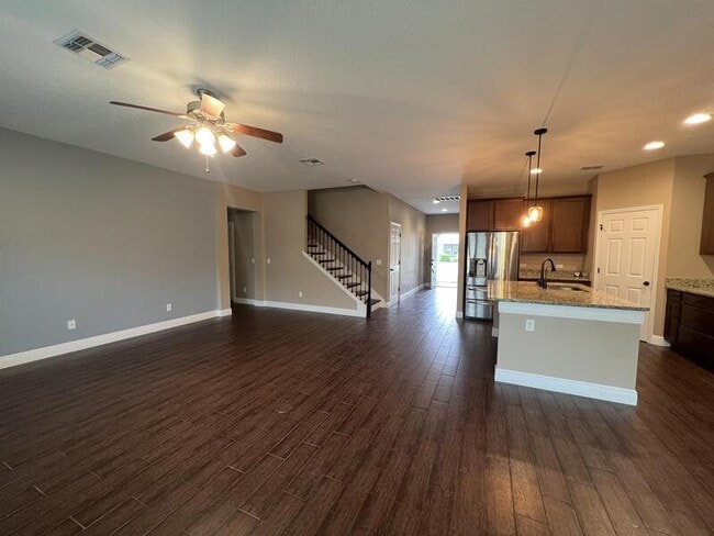Building Photo - 14036 Lonecreek Ave
