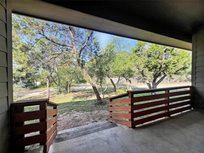 Building Photo - 8750 Scarlet Cir
