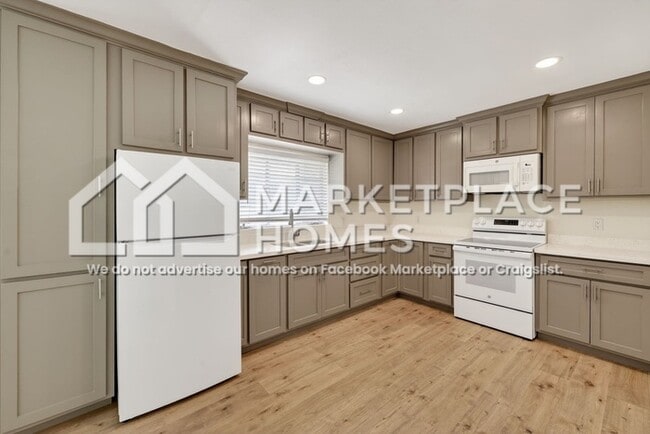 Building Photo - 1209 Harvey St