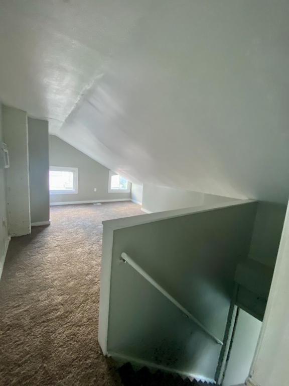 Building Photo - 7 W Hollister St