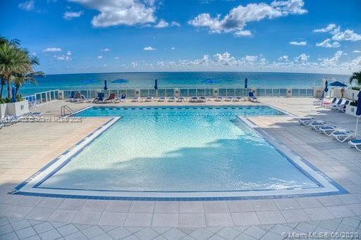 Building Photo - 2751 N Ocean Dr