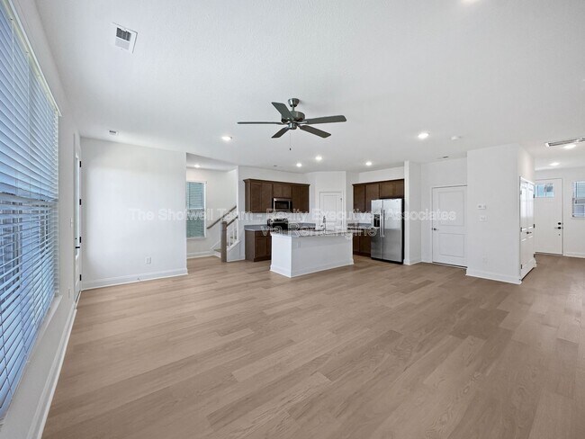 Building Photo - 1724 Bennett Vlg Dr