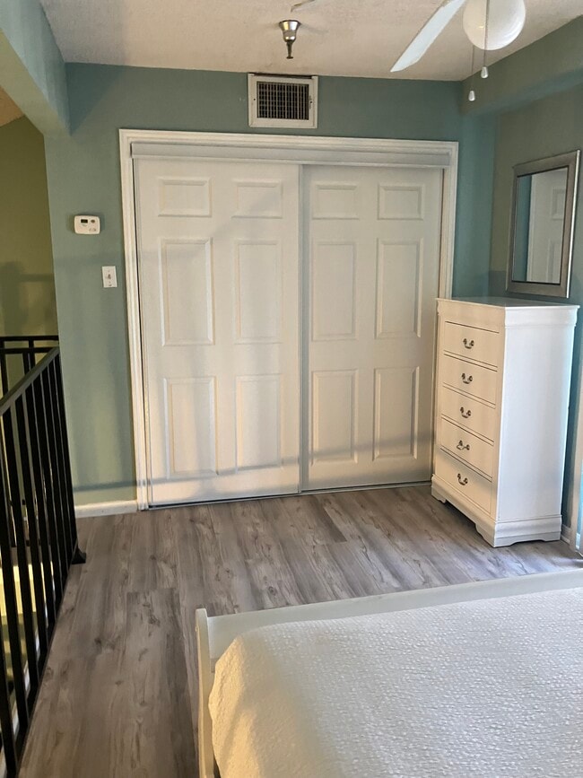 Building Photo - 14825 Windward Dr