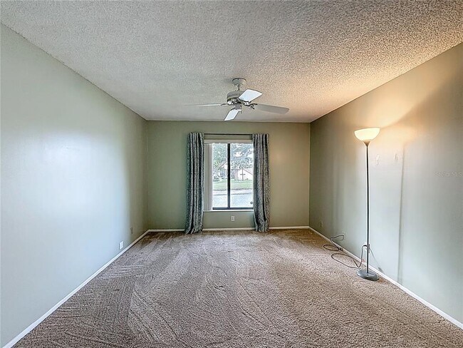 Building Photo - 826 Sky Pine Way