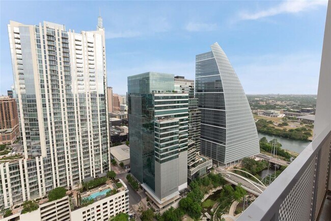 Building Photo - 301 West Ave