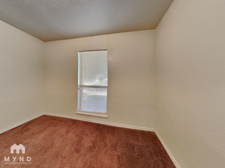 Building Photo - 14006 Pinewest Ct