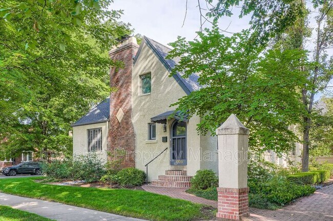 Primary Photo - 1703 E 5th Ave