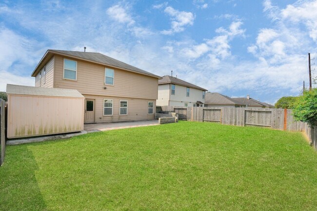 Building Photo - 3210 Aldridge Dr