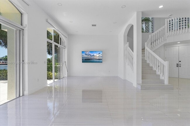 Building Photo - 21301 NE 38th Ave