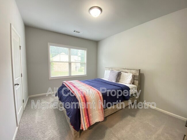 Building Photo - 3112 Avenel Ct