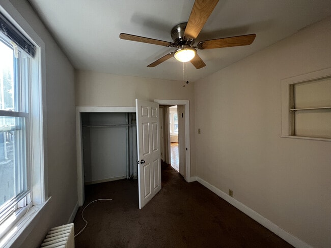 Building Photo - 651 Quinnipiac Ave