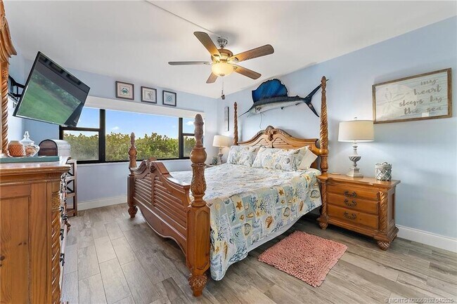 Building Photo - 7370 S Ocean Dr