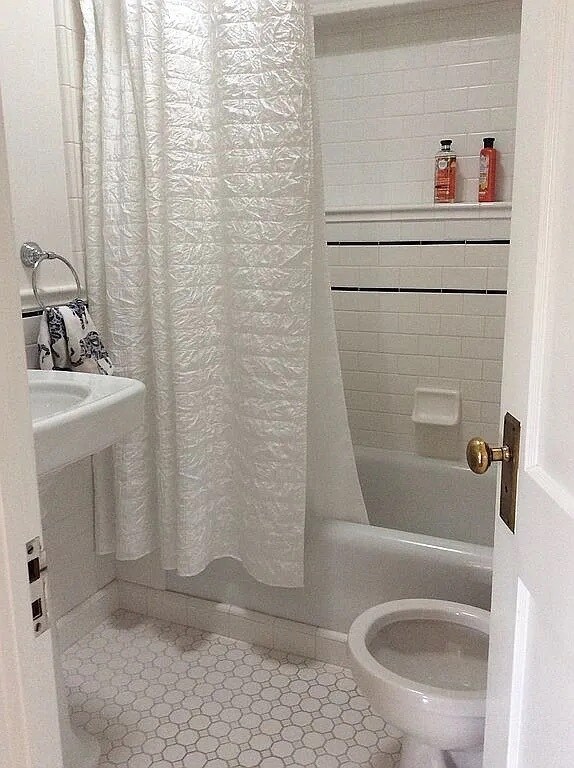 Building Photo - 304 Nevada Way