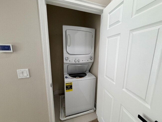 Building Photo - Furnished 3BR Townhome in Clermont