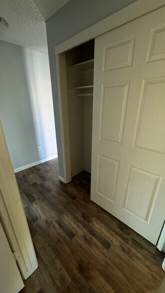 Building Photo - 635 10th Ave