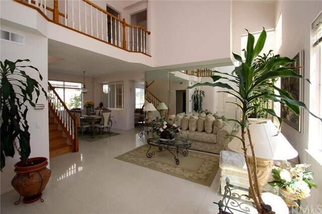 Building Photo - 15 Monaco