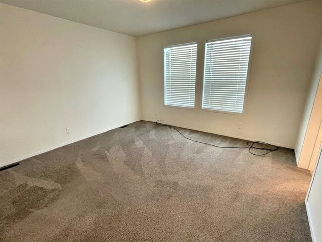 Building Photo - 248 Canary Dr