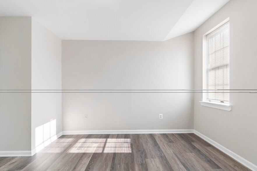 Building Photo - 1512 E Lafayette Ave