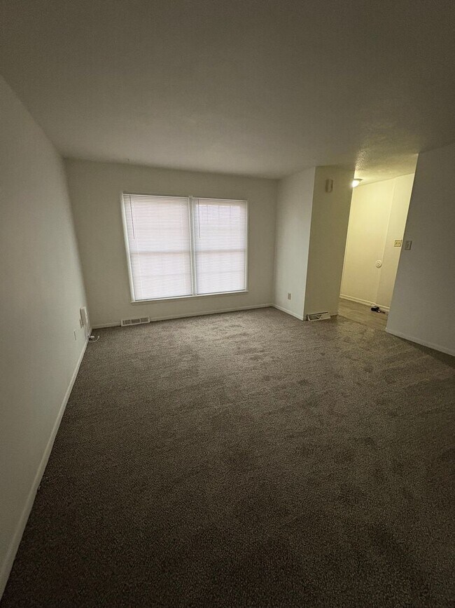 Building Photo - 4801/4803 SW 14th Street