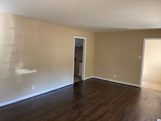 Building Photo - Home for rent in Midfield **ACCEPTS SECTIO...