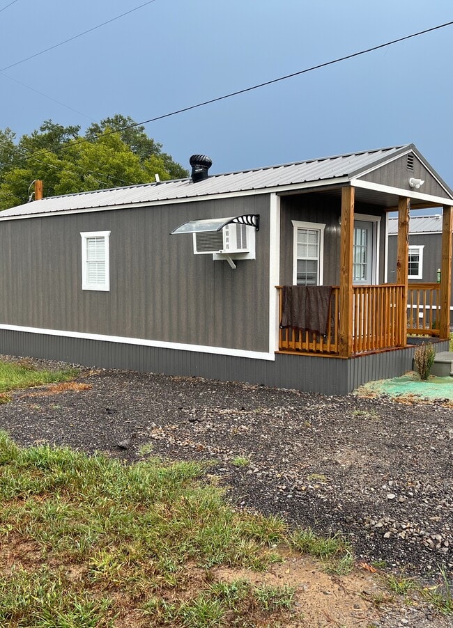 Building Photo - SBA1