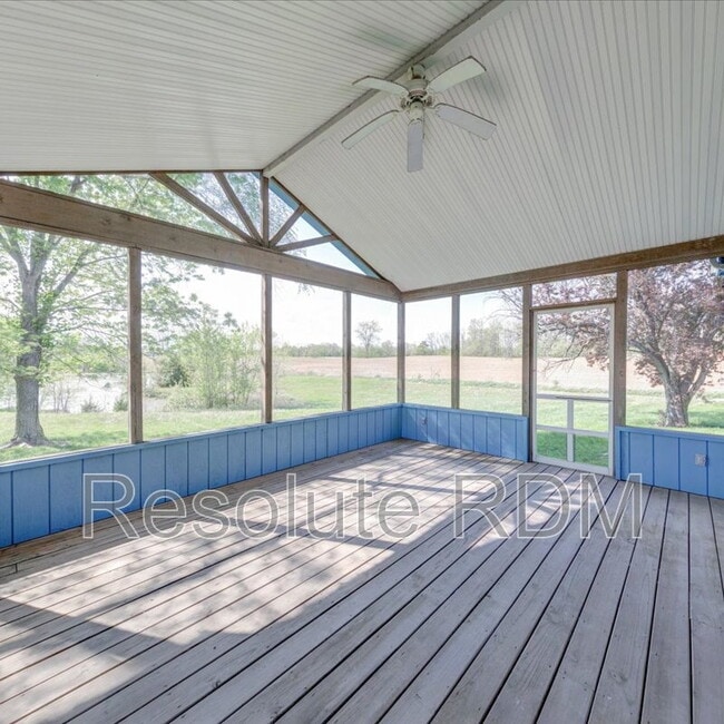 Building Photo - 12001 E 300 S