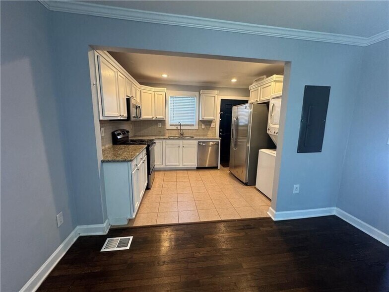 Building Photo - 1514 Joseph E. Boone Blvd NW