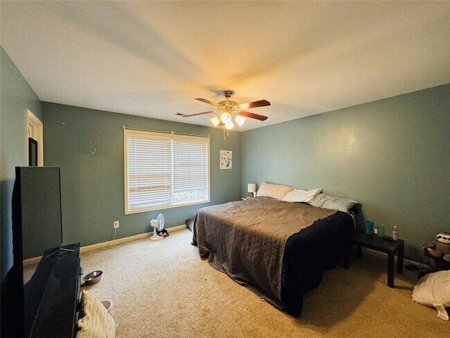Building Photo - 106 Cypress Ct