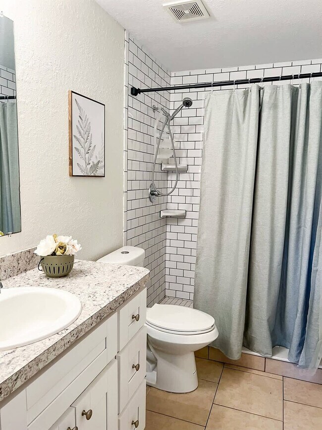 Building Photo - 37132 Grassy Hill Ln