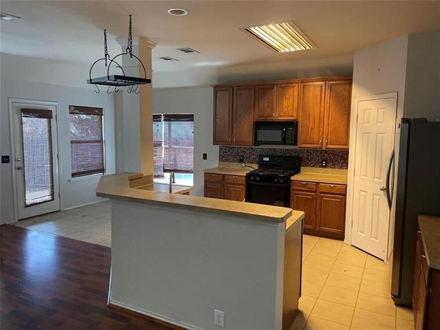 Building Photo - 4624 Matthew Dr