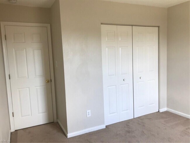 Building Photo - 3955 Seeman Rd