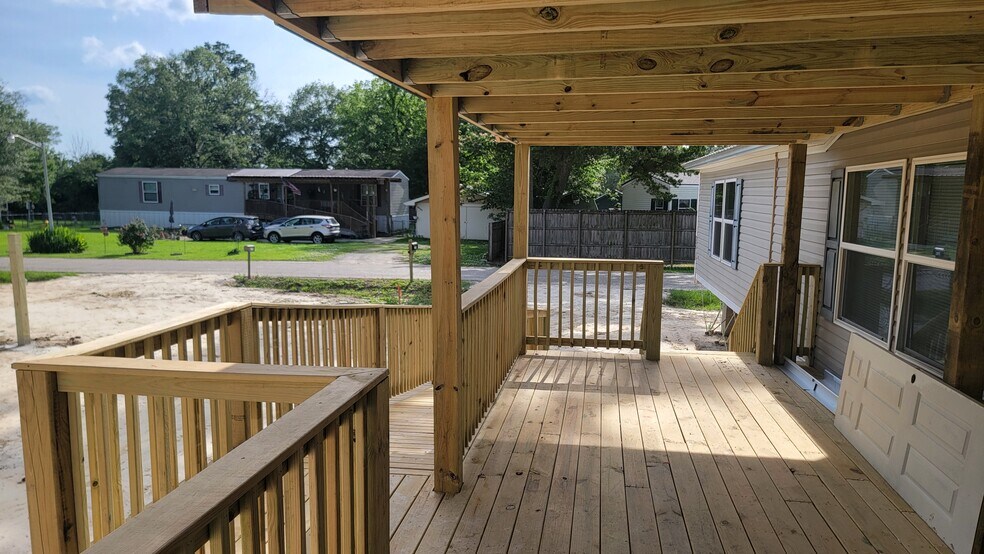 Building Photo - 32744 Carolee Cir
