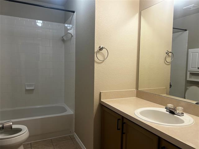 Building Photo - 1223 Periwinkle Dr