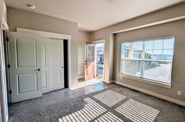 Building Photo - 4903 Northern Lights Dr