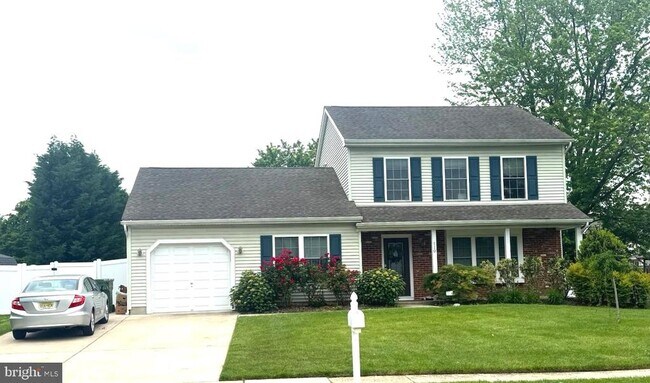 Primary Photo - 110 E Partridge Ln