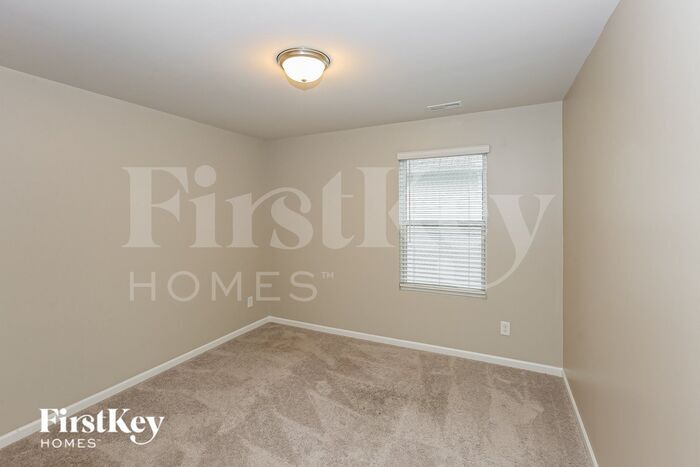 Building Photo - 9645 Hamel St