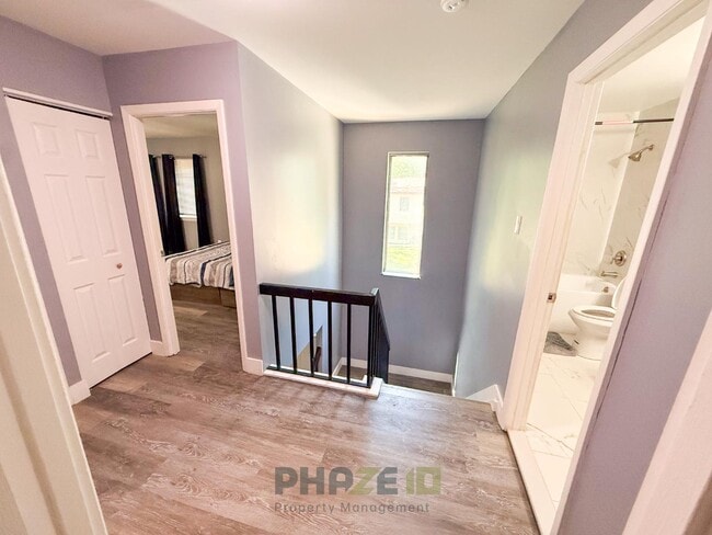 Building Photo - 9481 Cameldriver Ct