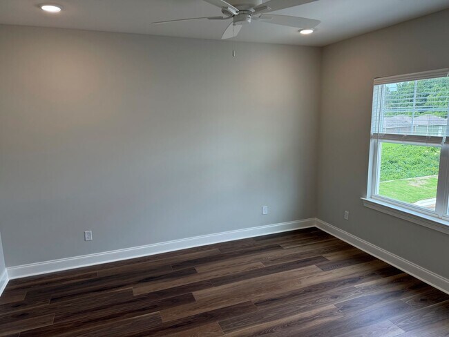 Building Photo - 3539 Fenwick Wy