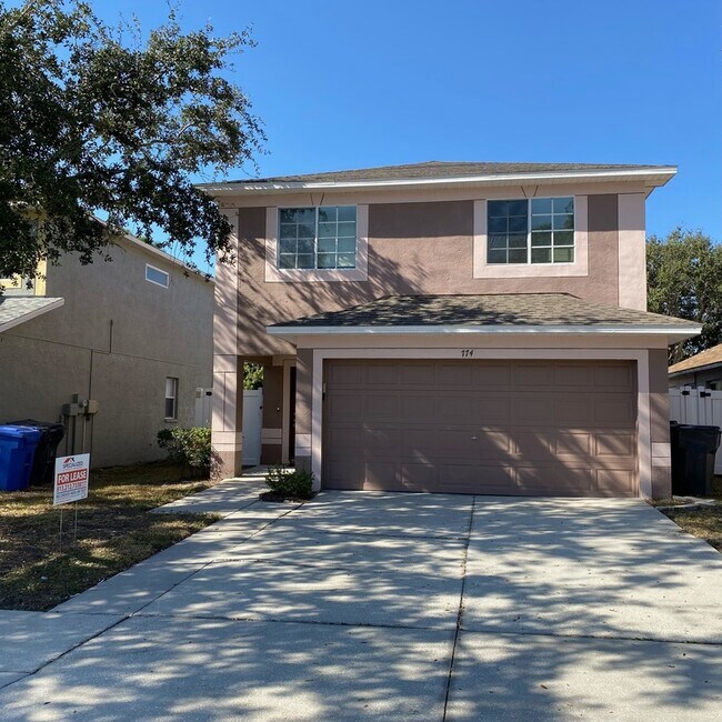 Building Photo - 774 Burlwood St