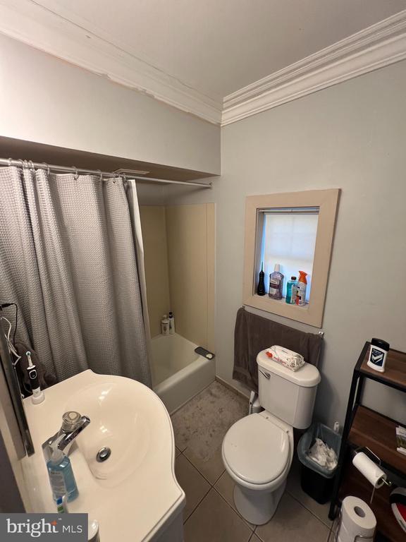 Building Photo - 16 Lincoln Ave