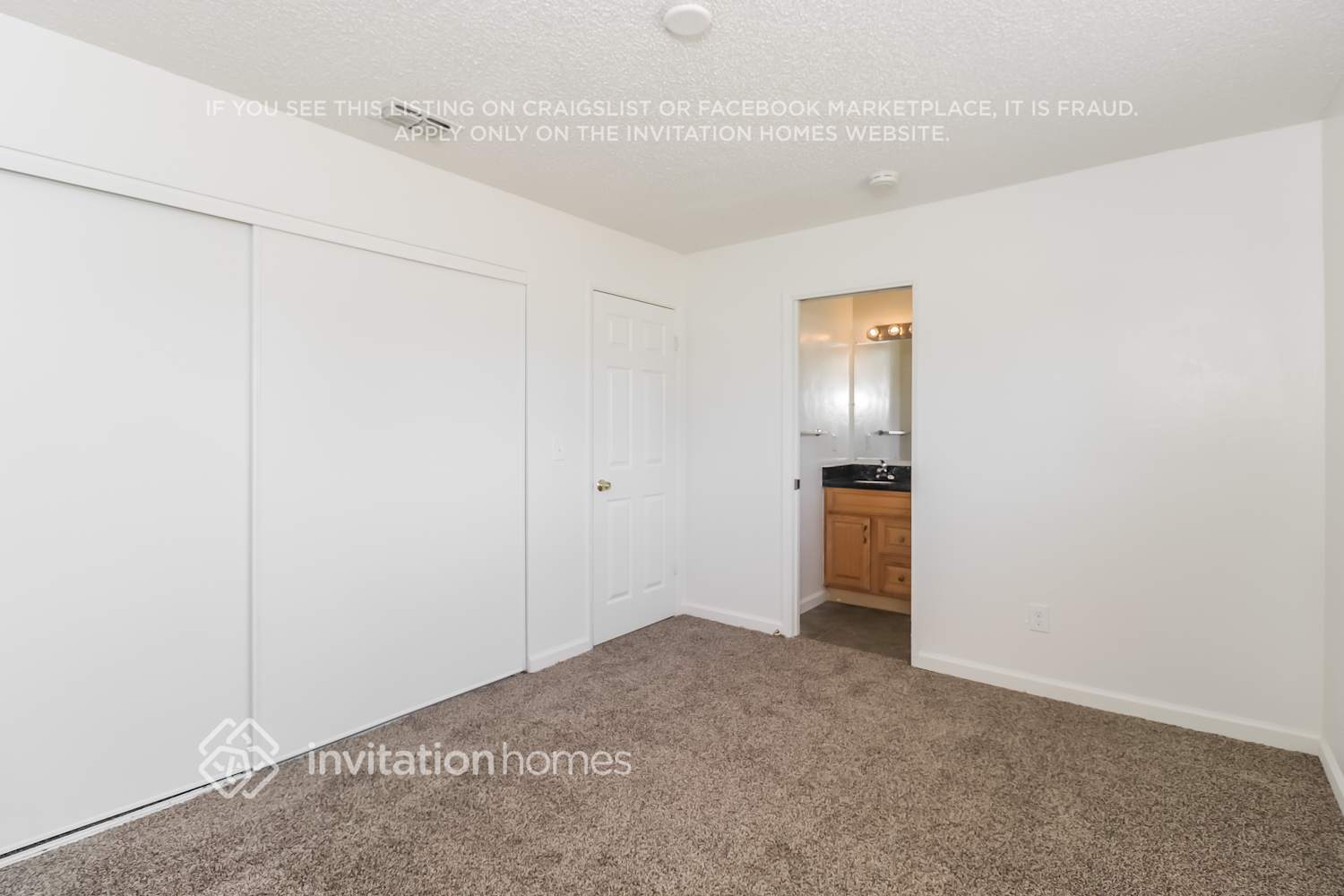 Building Photo - 10720 Paiute Way