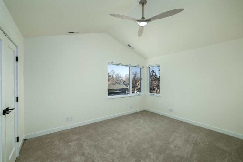 Building Photo - 410 S 9th Ave