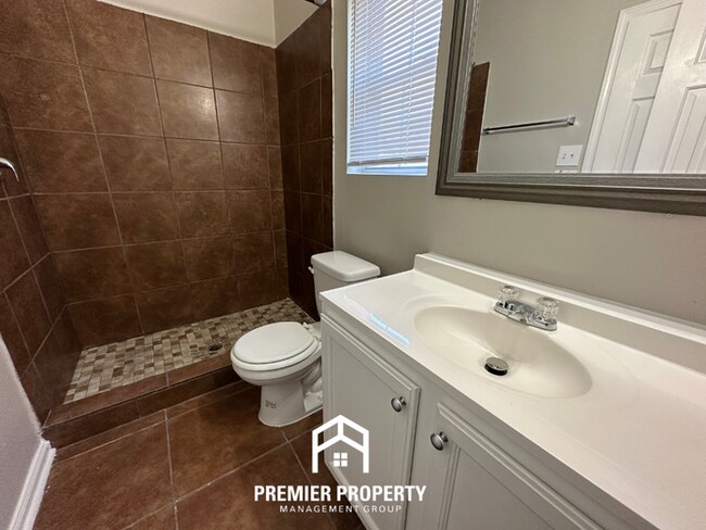 Building Photo - 4715 Lace Bark Cove