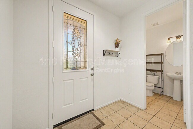 Building Photo - 6355 W Sophie Ln