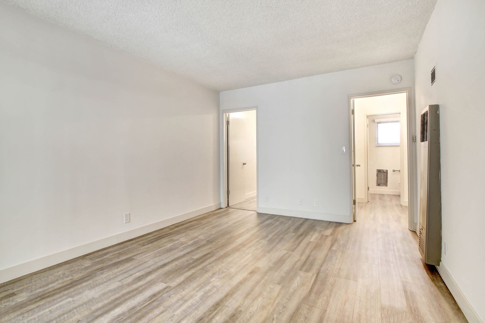 Building Photo - 937 6th St