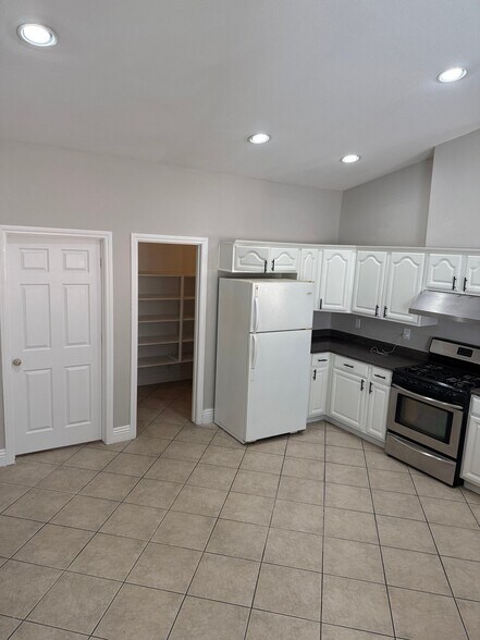 Building Photo - 4820 Patterson Ave